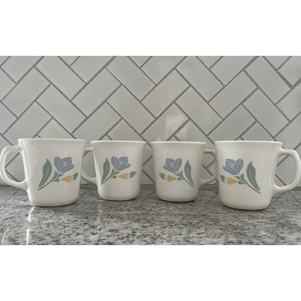 Vintage Corning Friendship Blue Tulip Coffee Mugs Set of 4 USA Floral